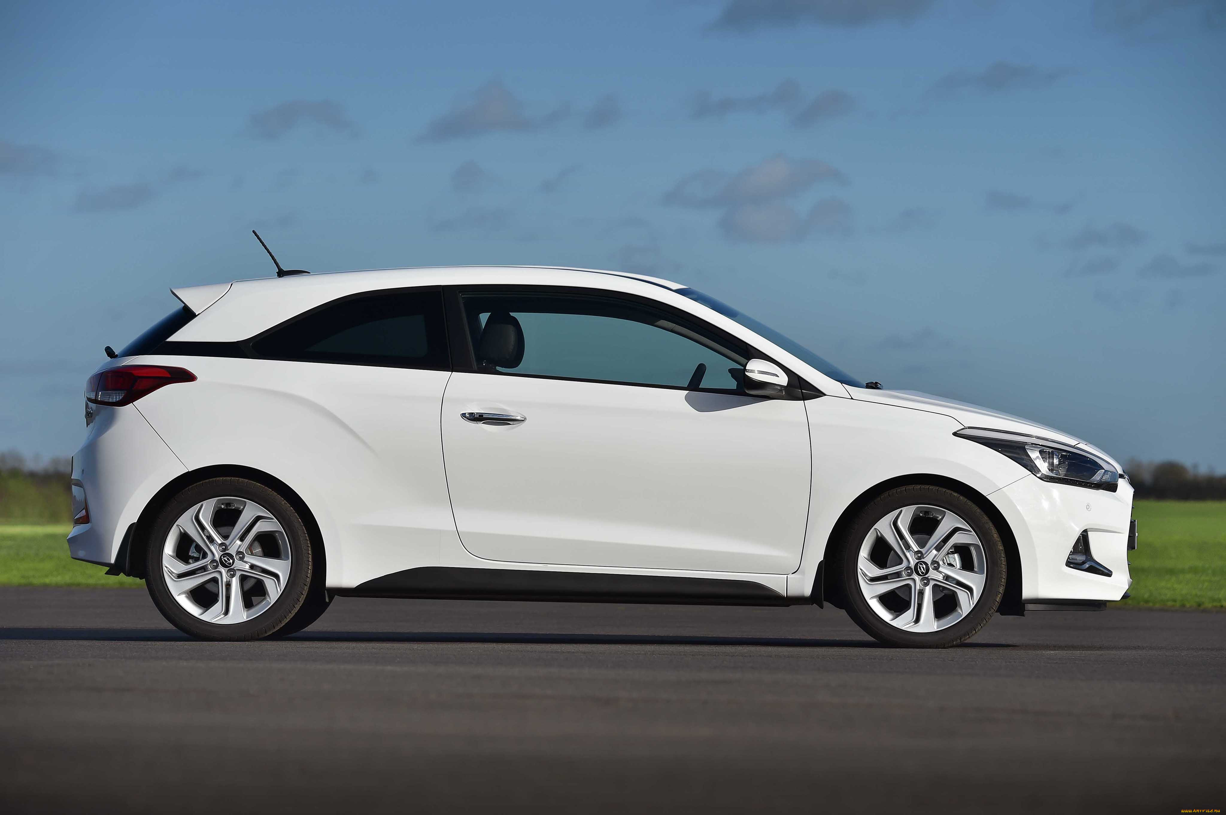 , hyundai, uk-spec, , 2015, coupe, ib, i20